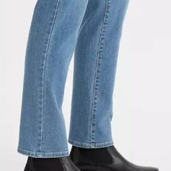 Levi's Jeans - Picture 4 of 8